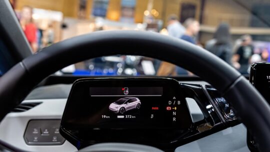 Signification des voyants sur BMW série 1 118d : Ne laissez pas les lumières vous surprendre