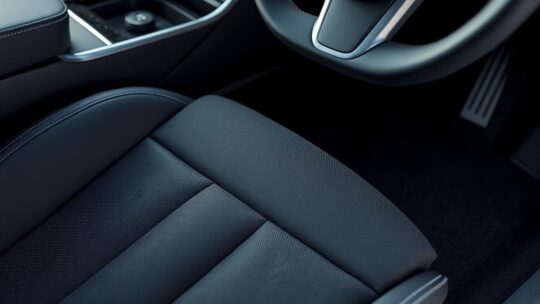 Accessoires pour la nouvelle Tesla Model 3 : Améliorez votre sécurité au volant