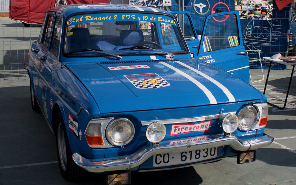 La Renault 10 et Gordini : Innovations techniques et design intemporel