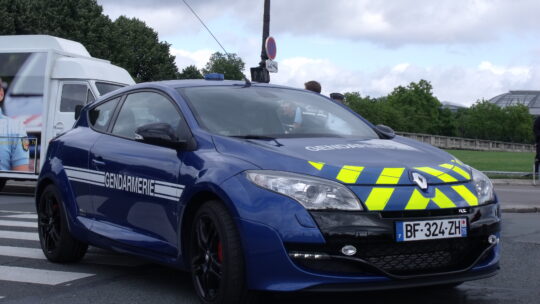 L&rsquo;histoire fascinante des véhicules de la gendarmerie nationale à travers les décennies